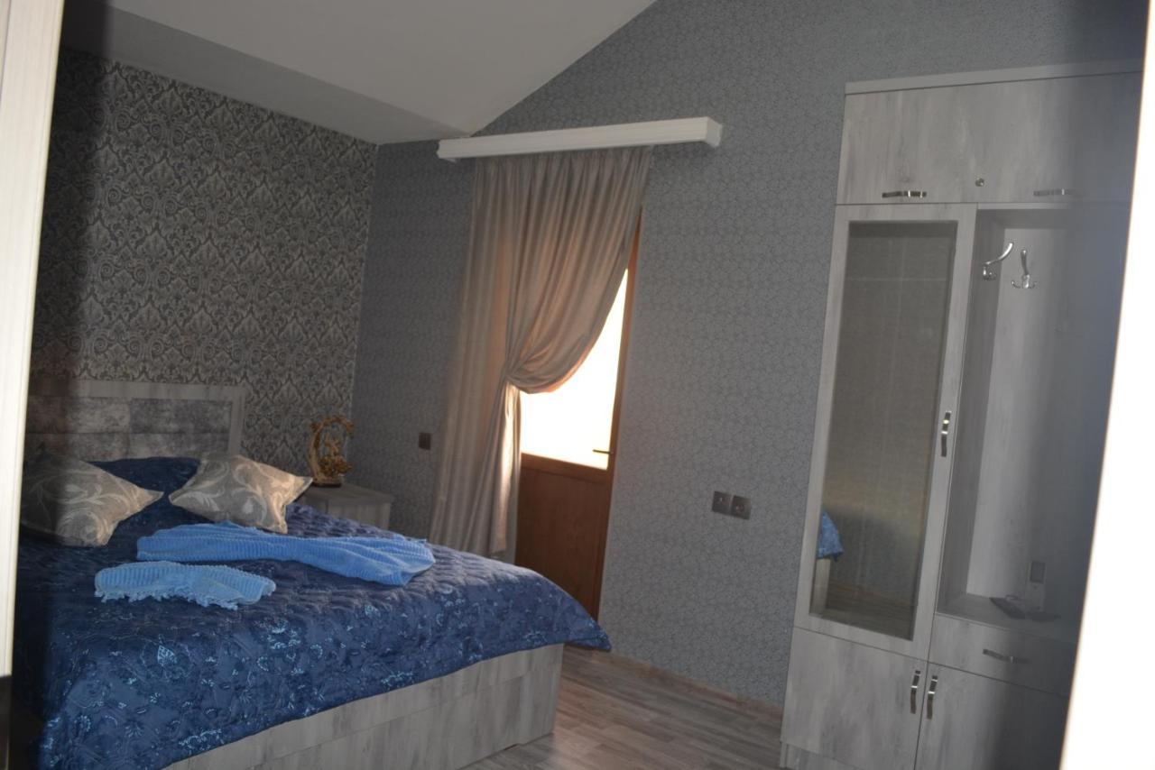 Golden Way Hotel Tbilisi Exterior photo