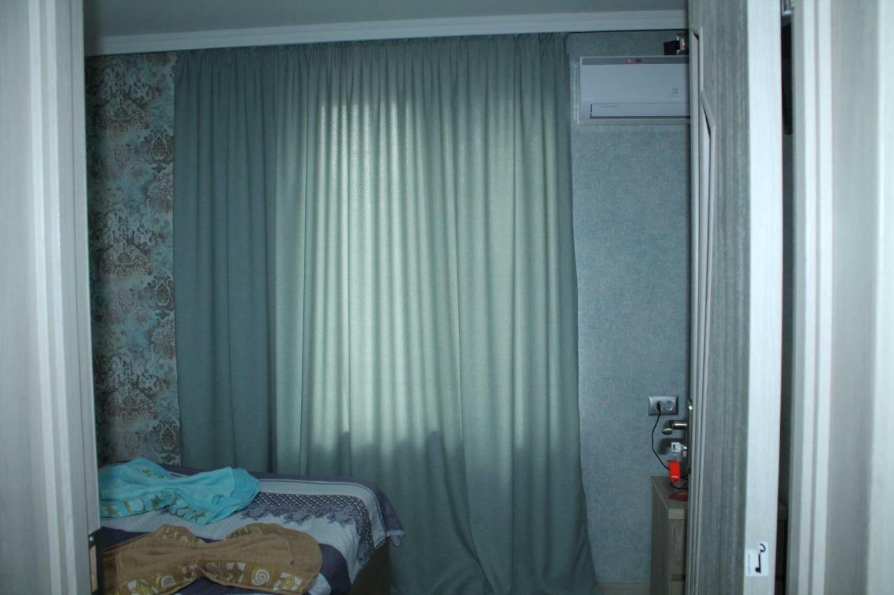 Golden Way Hotel Tbilisi Exterior photo