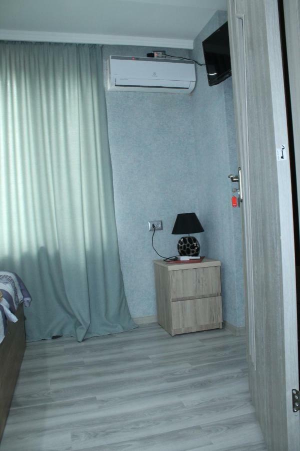 Golden Way Hotel Tbilisi Exterior photo
